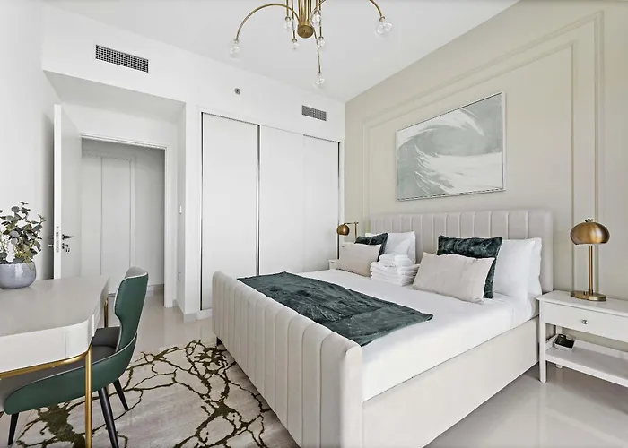 Silkhaus Brand New 2Bdr In Beach Vista